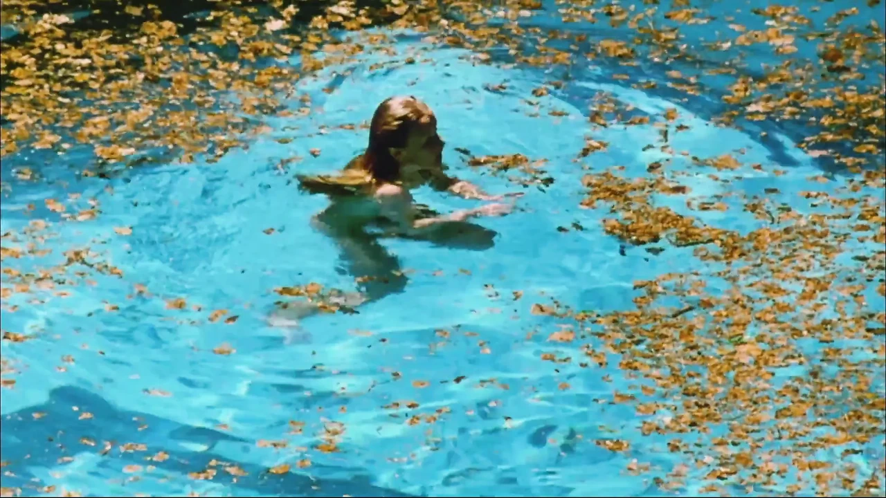 Ludivine Sagnier，Charlotte Rampling - ''游泳池''