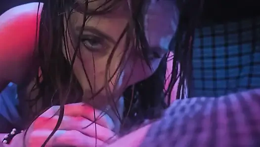 Delilah трахают в рот 2