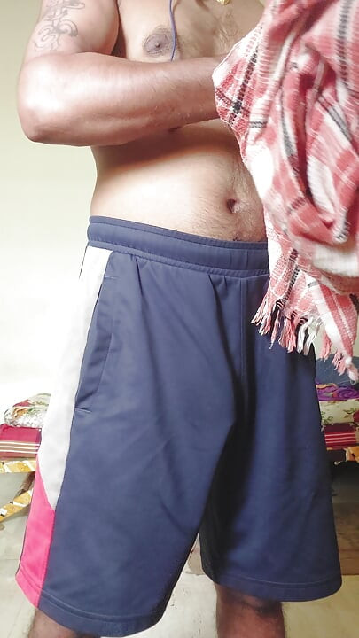 Aaj Aunti  ka  Bada Bada Duddu Ko Dekha Bahut Hi hila hila Ke Ja Rahi Thi Fir Hsm bhi Hilana Suru kiya .