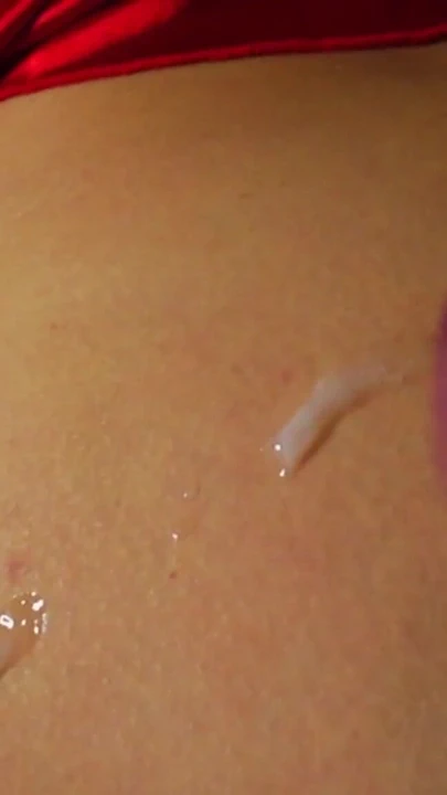 Hotwife被大鸡巴作为假期的礼物 | 短片 3