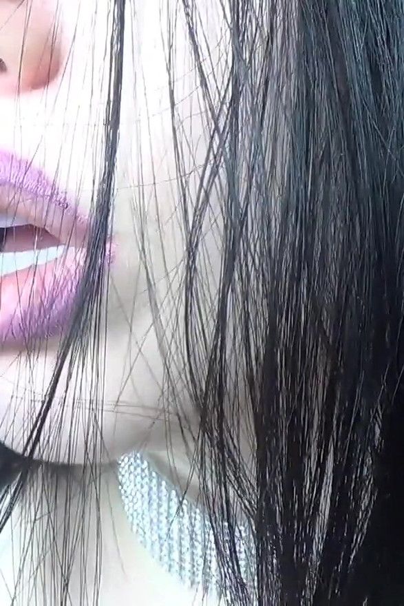 Purple lip seduction