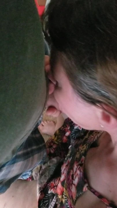 Married neighbor loves sucking my cock