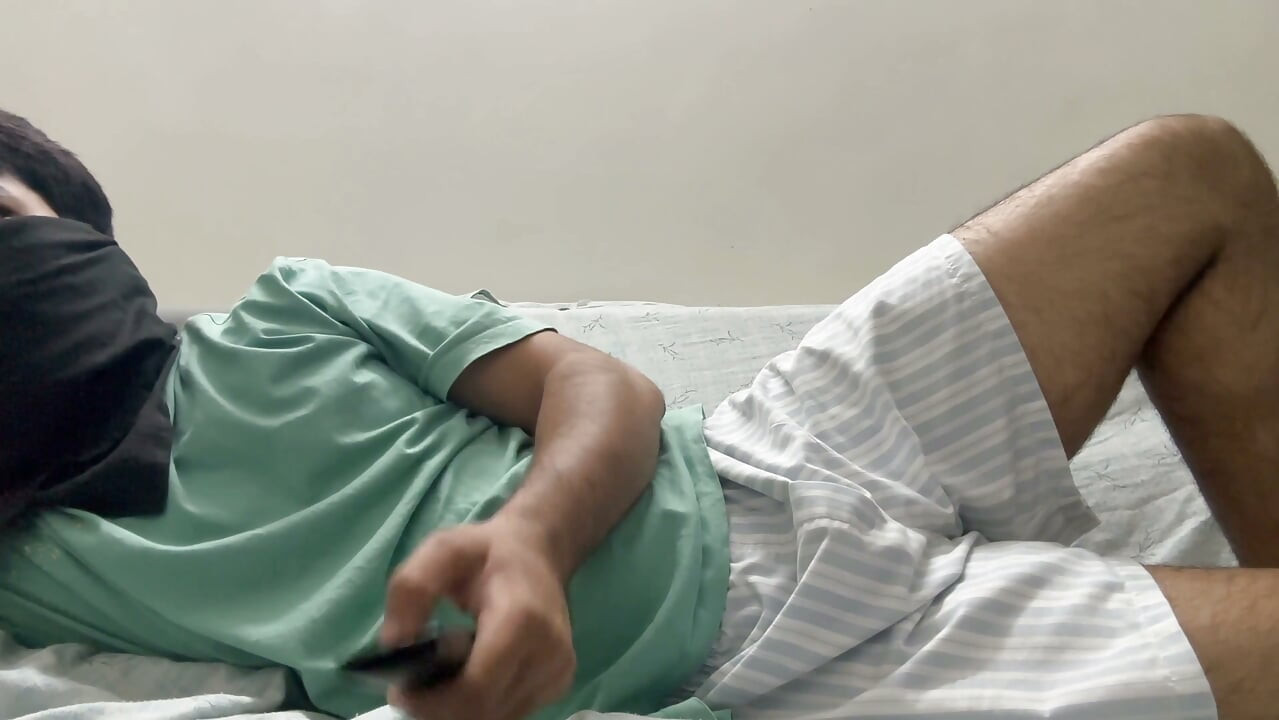 Un Twink Indien Sexy Se Branle Pour Vous