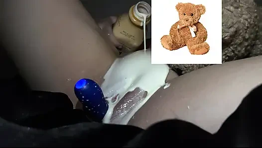 MEINE STIEFSCHWESTER ALLEIN ZU HAUSE UND MASTURBIERT MIT JOGHURT-AMATEUR, ARABISCHER SCHNEEWHITE-VERSAUTER ESSEN-FETISCH-PORNO USA LOS ANGELES