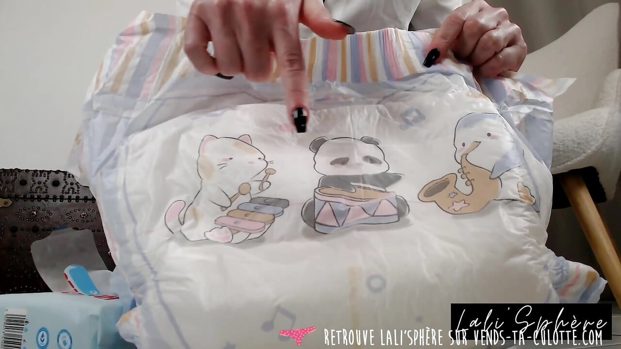 Vends-ta-culotte - ABDL in POV and in French: your nanny changes your underwear and puts you to bed