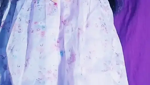 Девушка дези в коротких платьях Piya