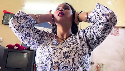 Memek sempit tante seksi india dientot habis-habisan sama kontol besar sampai mengerang keenakan