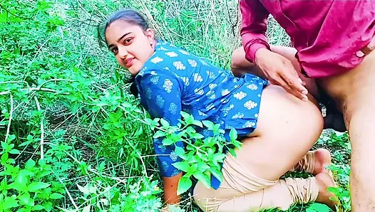 Video seks gadis desa india pertama kali ngentot memek sempitnya di hutan di luar ruangan, video xxx mms viral