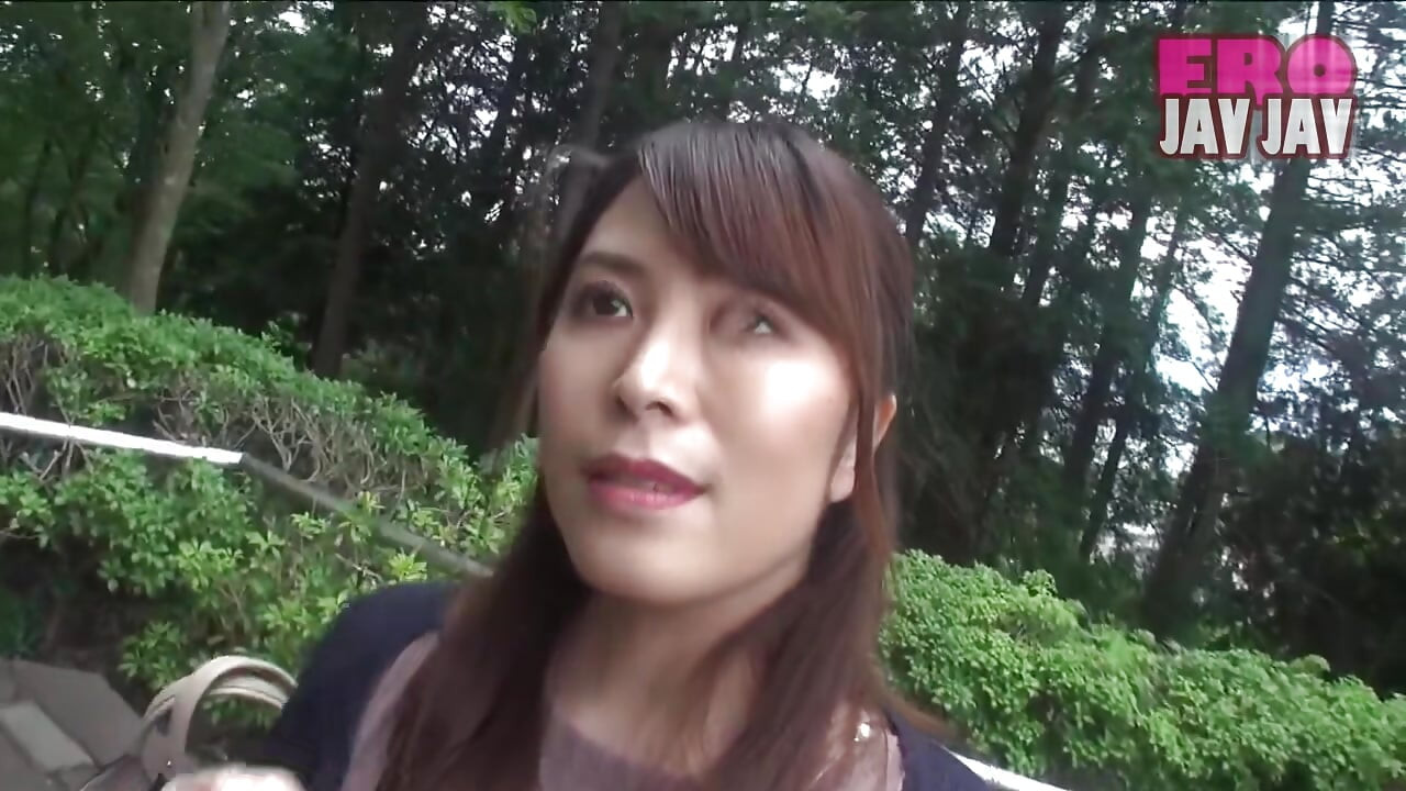 Natopljena želja oženjene lepotice Mayo Maezono - 1