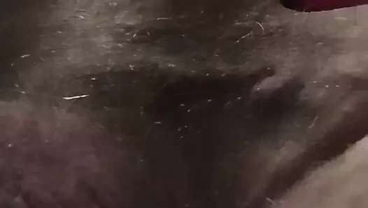 Düğümler tarafından gerilmiş deliğim