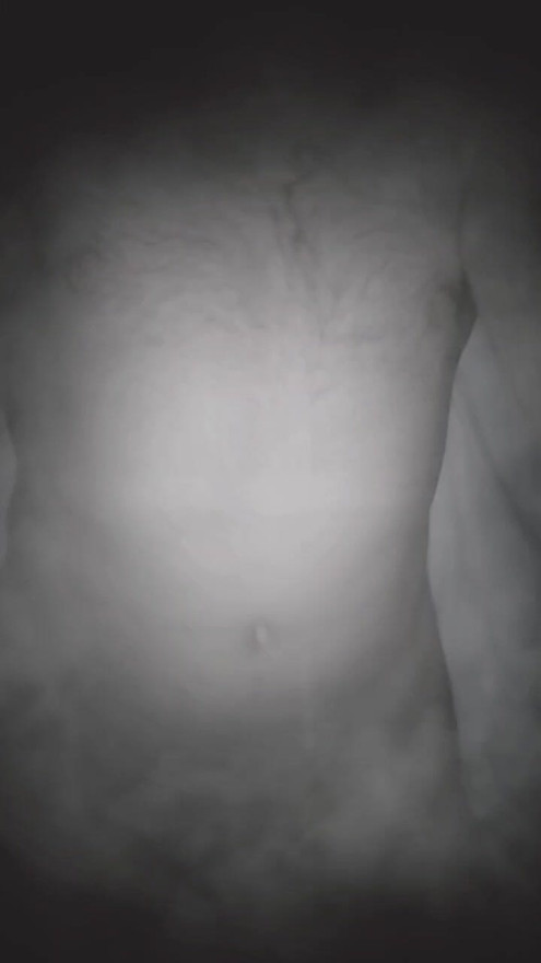 আমি আধা নগ্ন