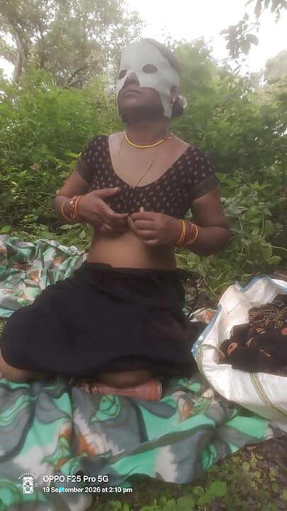 Sunita Rani ki chodae jangl me
