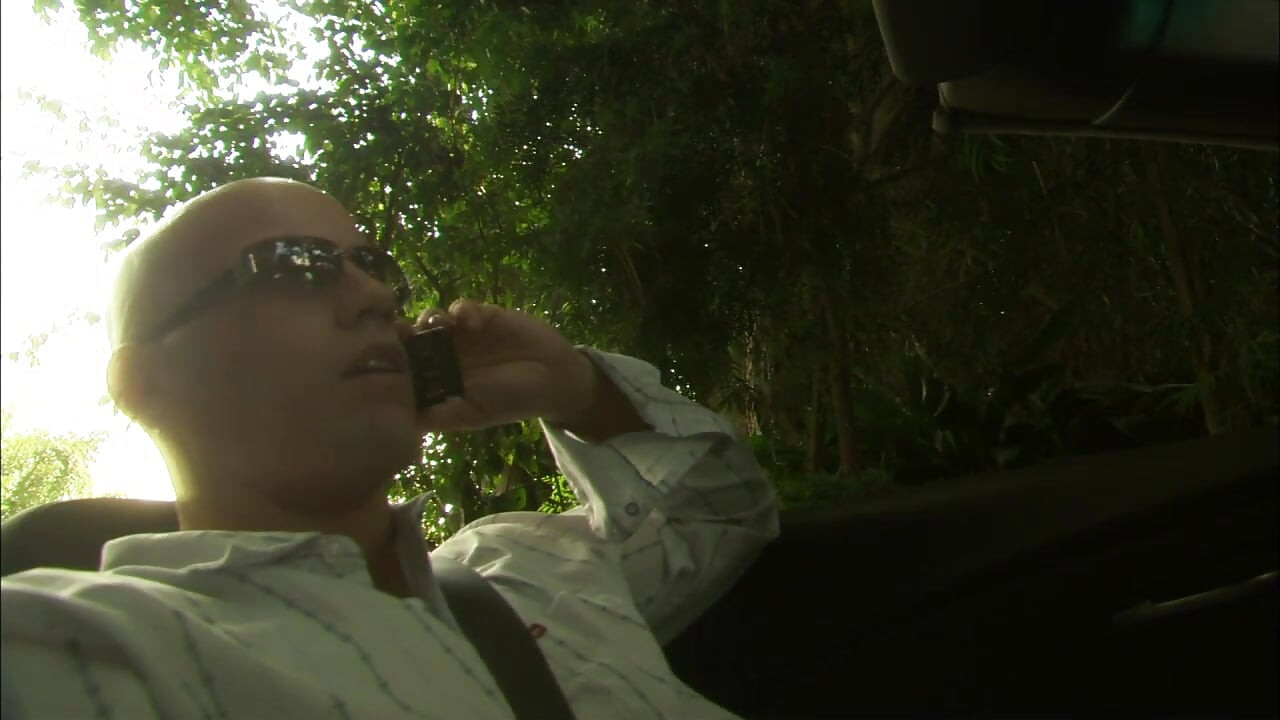 Forró titkok otthon egy sötét éjszakában...