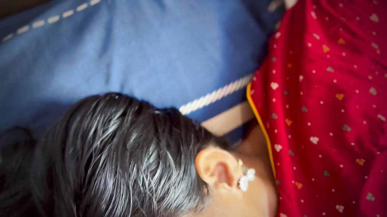 Jija ji ne apne choti sali ki virgin pussy milte hi uski pussy ros nikal diya hindi video
