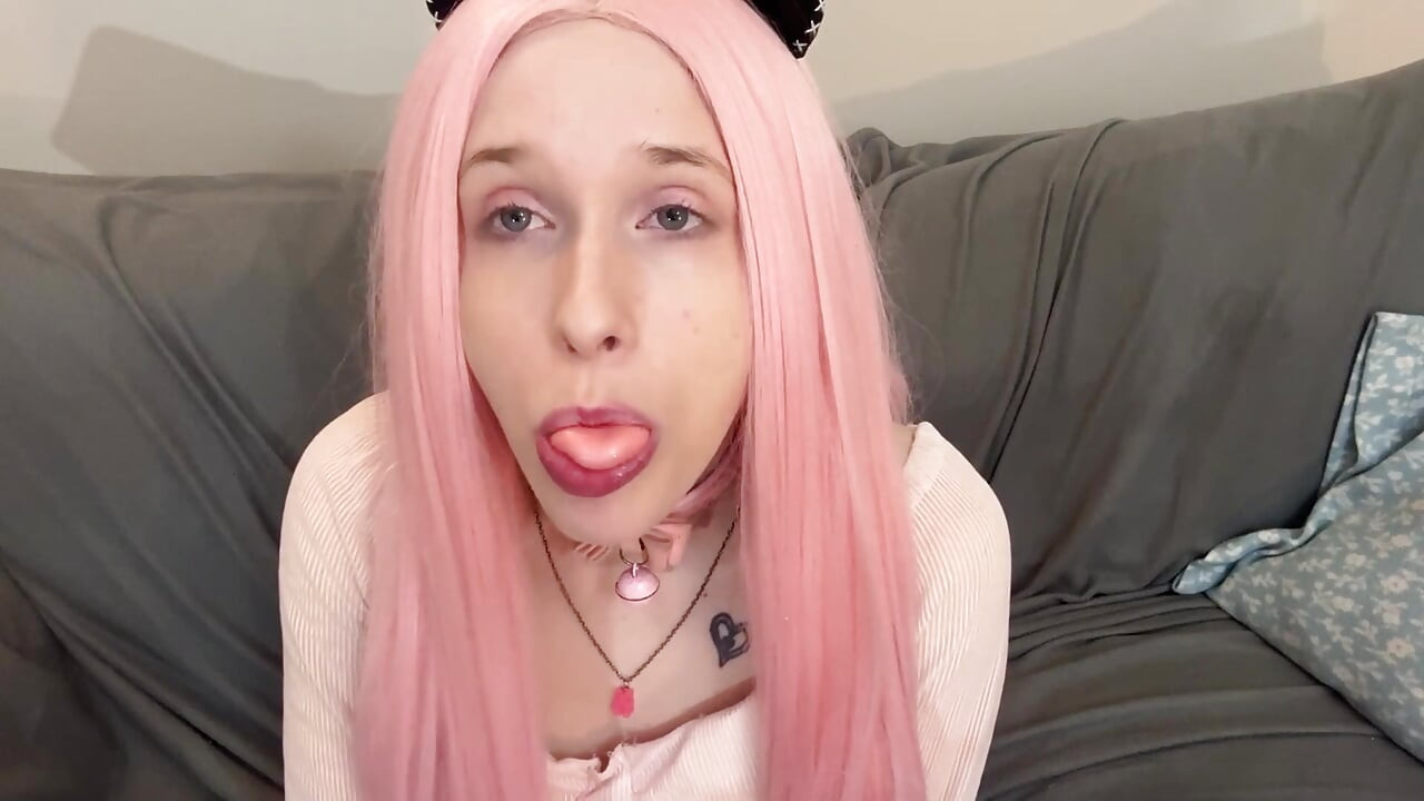 Bratty Bubblegum Slut Blowing Bubbles