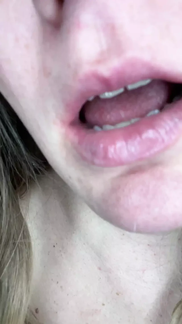 This is how I would suck your cock