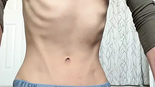 Vakum perut dan modeling celana dalam bugar kurus