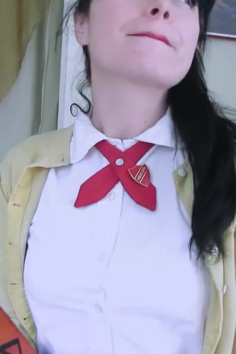 레즈 스팽킹과 페니반 섹스 탑 소녀들