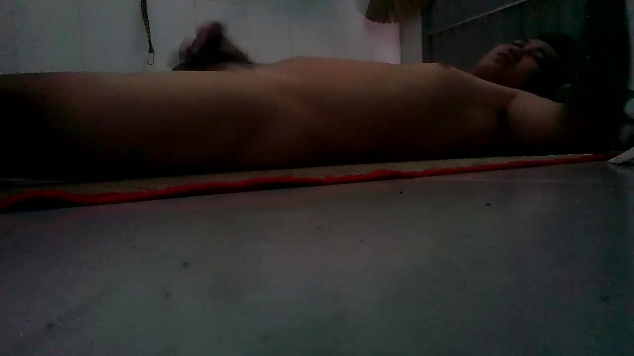 Voyeurism of my masturbating in the hostel 1