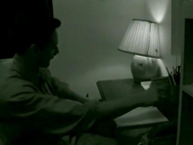 Horny guy eats MILF's pussy before he pounds her