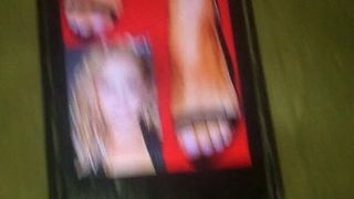 Olga Kalicka seksowne stopy spust masywny wytrysk