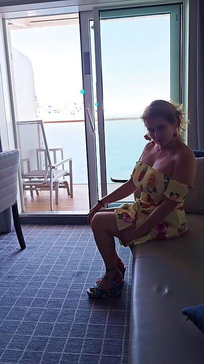 VOYEUR Mommy showing her BIG TITS on her Cruise Ship Balcony after Stripping in her Cabin