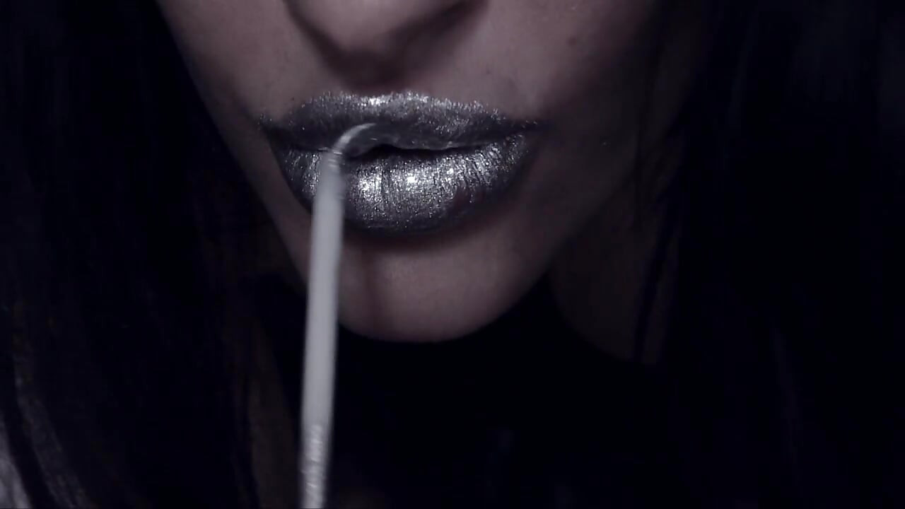 The fascinatrix...