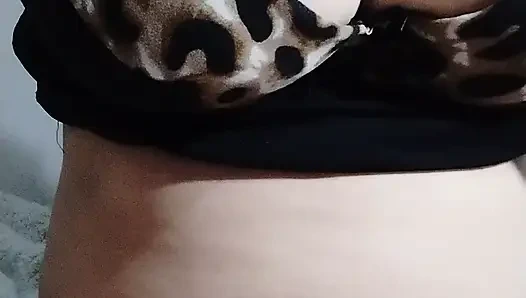 Красивая блондинка