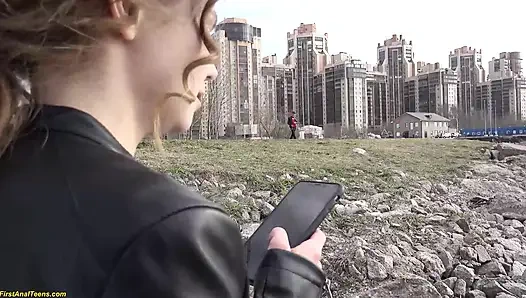 Первый анальный опыт шалавливой тинки