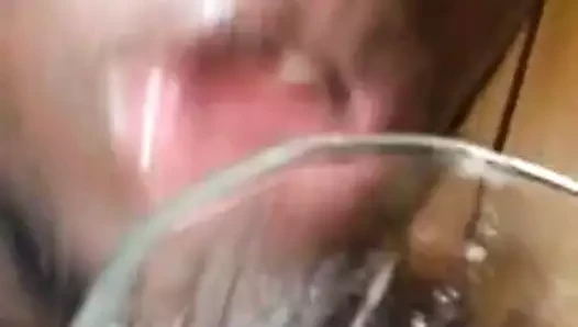 Fetish French Kissing the bottle glass 3