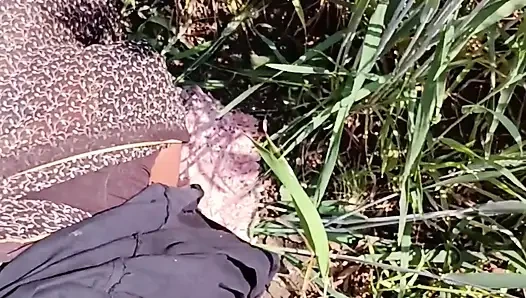 Real Outdoor Sex With Beautiful Girl