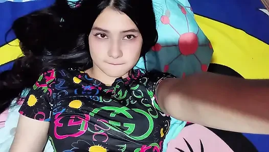 Video call sama adik iparku, aku tunjukin memekku