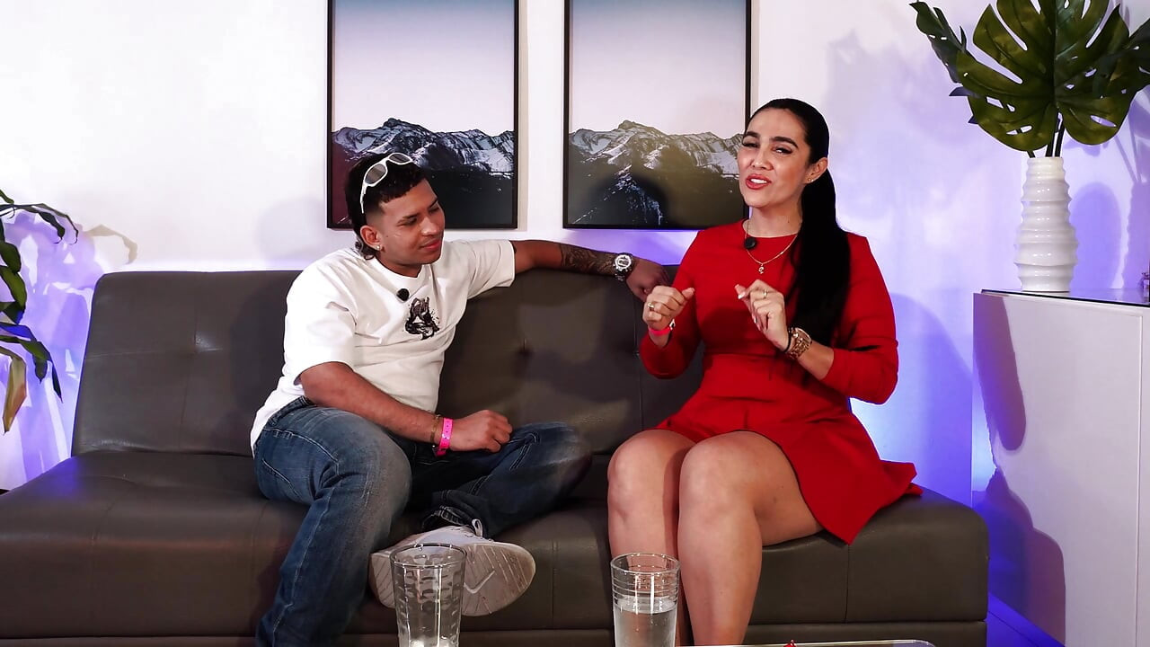 Sarah Black revela como é a vida de um criador de conteúdo adulto MILF