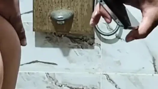 Heißer im badezimmer