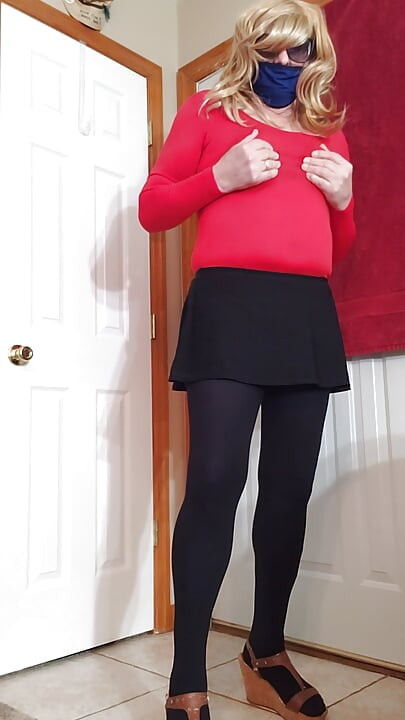 Gay Crossdresser tease in new outfit.