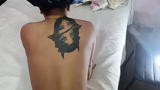 My stepsister is waiting for me without panties so she fucks her as a doggy