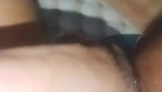 Сводная сестра Dani Daniels трахается поздно ночью в любительской видео от первого лица