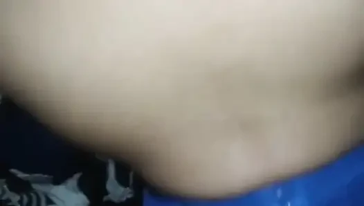 Mulut cewek sange ini dientot habis-habisan sampai dicrot di dalam