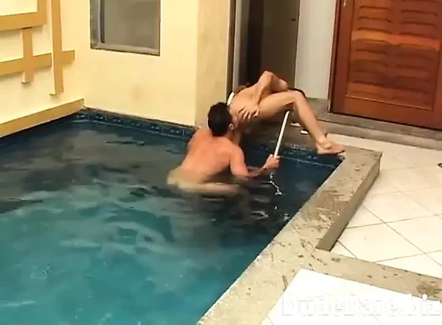 Dude seduces a stranger to fuck him in the ass doggystyle
