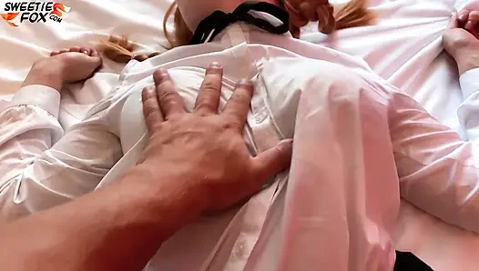 Der lehrer peitschte und fickte sexy schülerin, damit sie die prüfung besteht