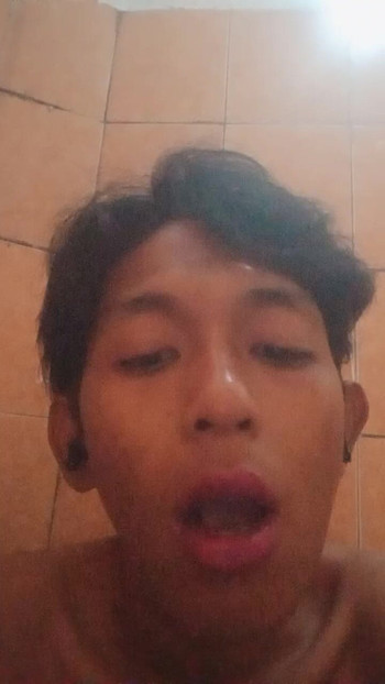 Calon banci suka telan sperma