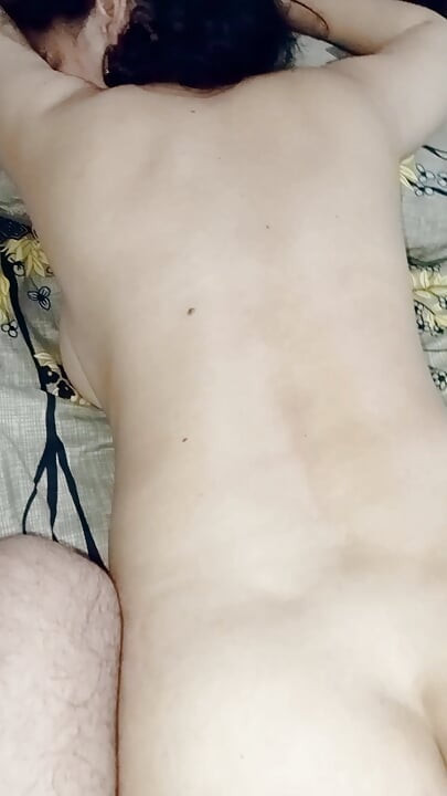 Noor ki Raseli leak hoti phudi ma jab Dala to ufff