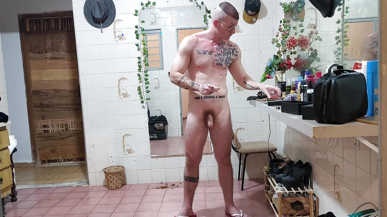 Shaving armpits and arms