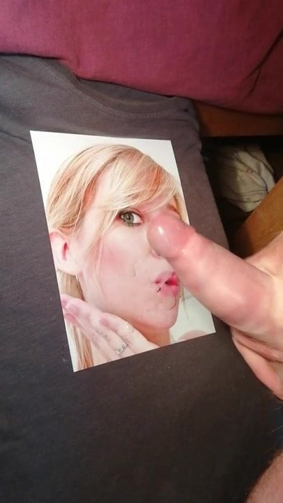 ふくれっ面に射精