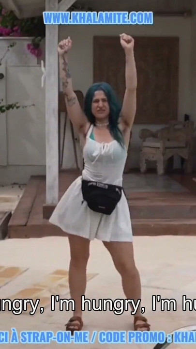 She only needs her XL Strap-on-me dildo to make herself cum - French Vlog Bali Pool KHALAMITE | Clip 3