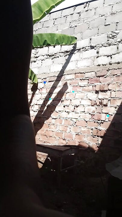 Come with me to give me a nice shower My neighbors see me