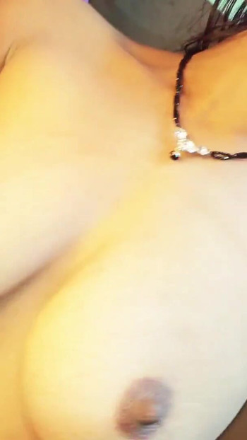 Jaw-dropping moment from "Desi village girl sex boyfriend in room"