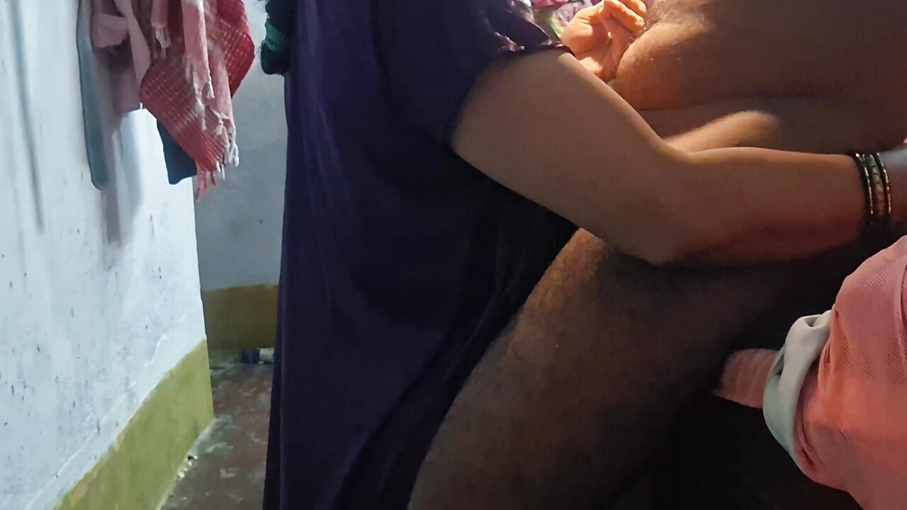 Wanita India menikmati seks penuh dalam video lucah seks berpakaian seksi