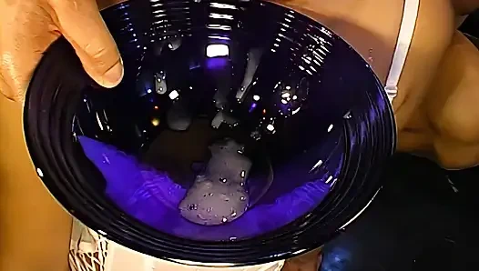 Leilas crot di muka pakai masker dan memeknya dientot habis-habisan