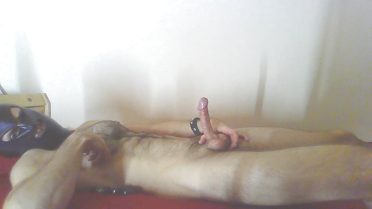 Masked  prostate and cock play .